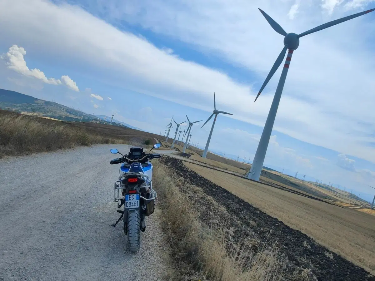 Itinerario in moto. La Baronia, la terra di mezzo