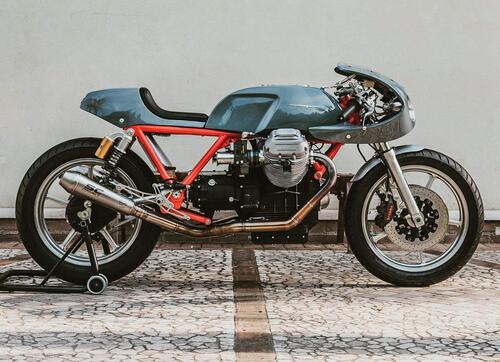 Moto Guzzi 1000 SP Enzo. La café racer che ha la passione nel nome