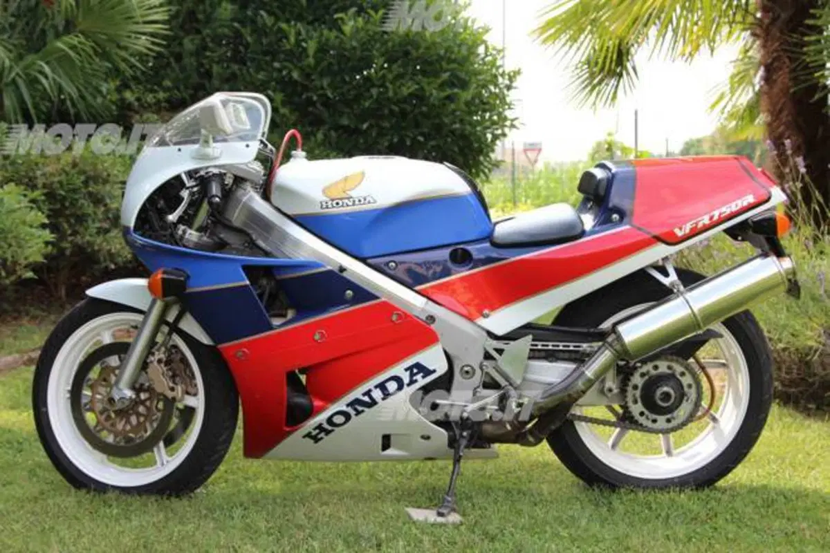 Paolo Sesti: “Gli appassionati demoliranno la moto se sarà reintrodotto il bollo sull'epoca” (10)