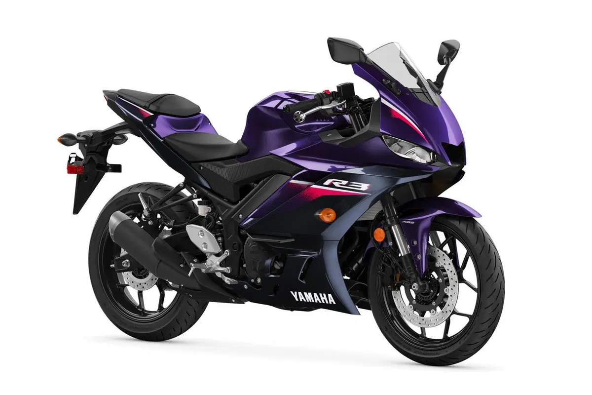 Yamaha YZF-R3: negli USA spunta la livrea Phantom Purple  (4)
