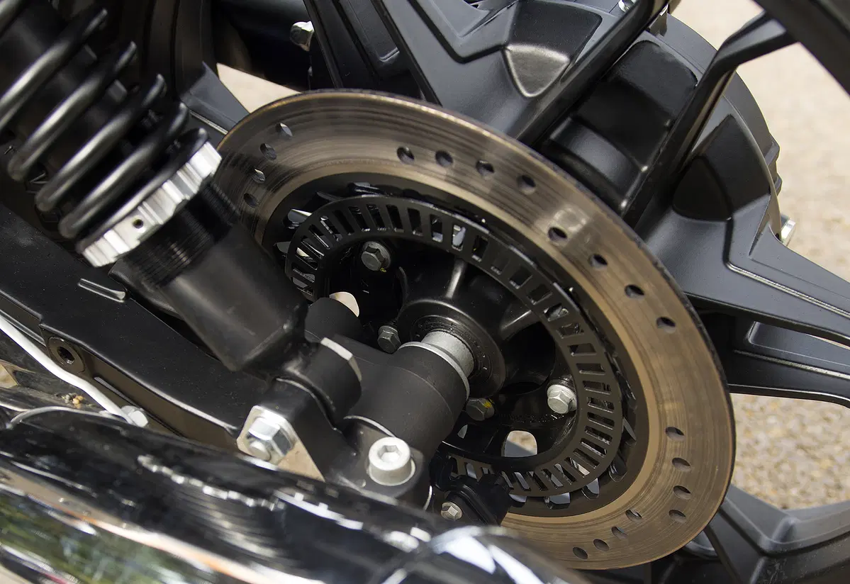 Moto Guzzi V7 II 2015 (35)
