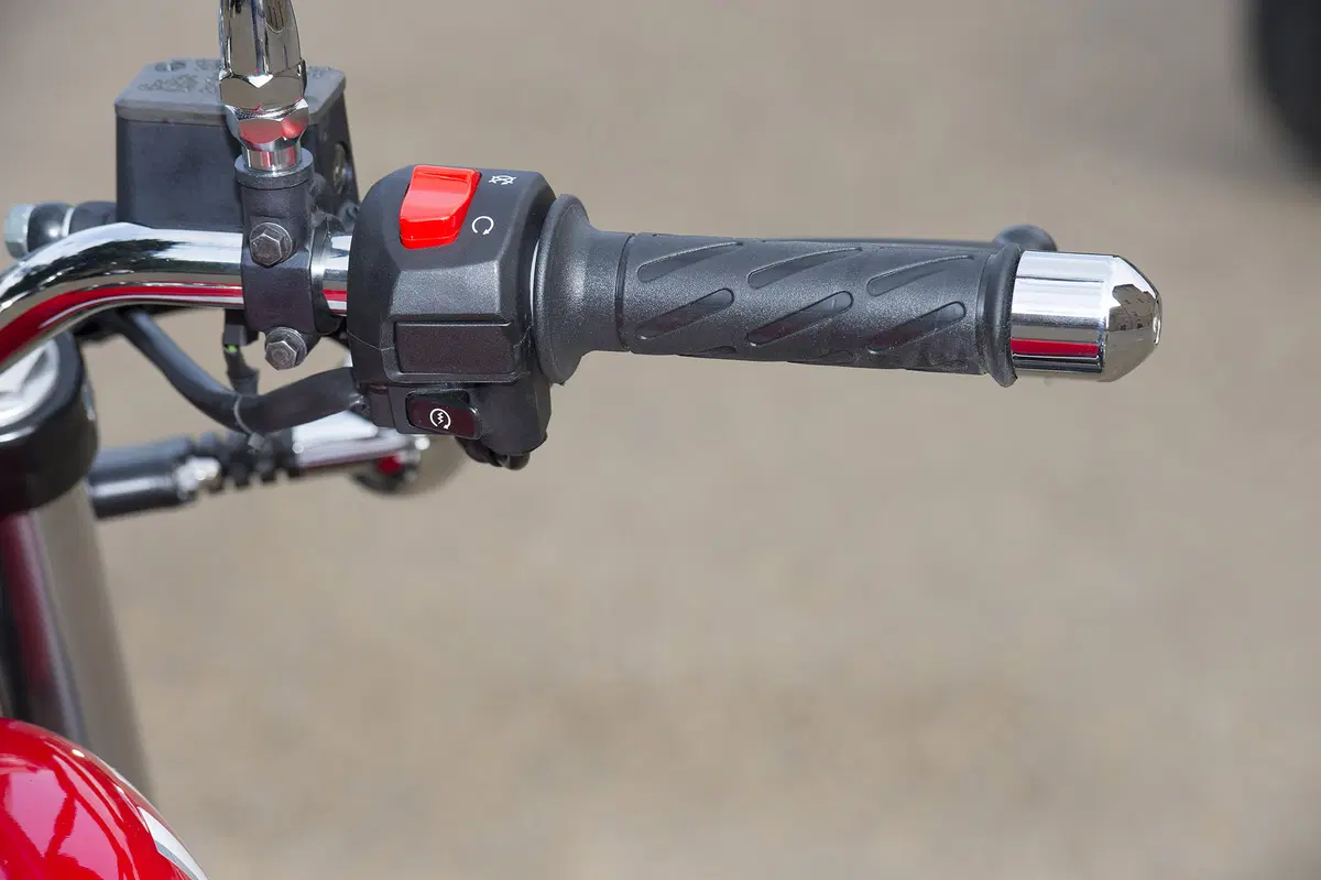 Moto Guzzi V7 II 2015 (43)