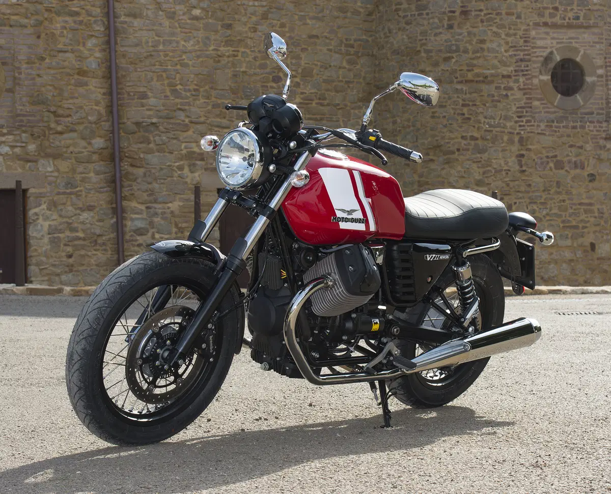 Moto Guzzi V7 II 2015 (37)