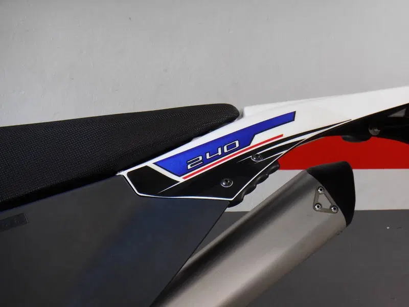 AJP SPR 240 Enduro (2023 - 26) (4)