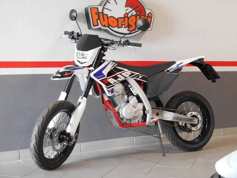 AJP SPR 125 Supermoto (2023 - 26) (3)