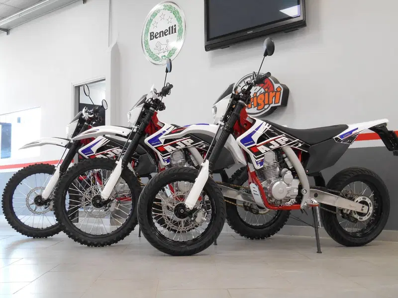 AJP SPR 125 Supermoto (2023 - 26) (5)