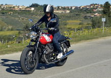 Moto  Guzzi V7 II Stone, Special e Racer