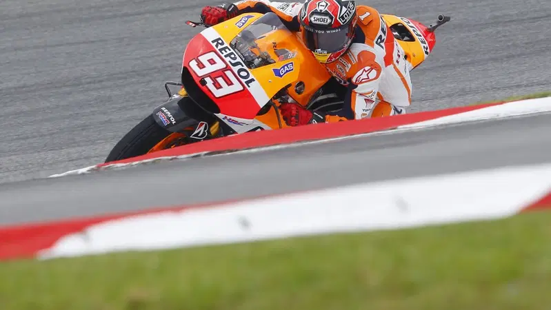 Marquez: "Scusa Andrea (Iannone), ho sbagliato"