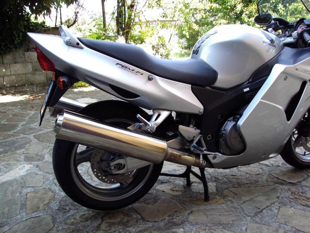 Honda CBR 1100 XX  (2001 - 06) (3)