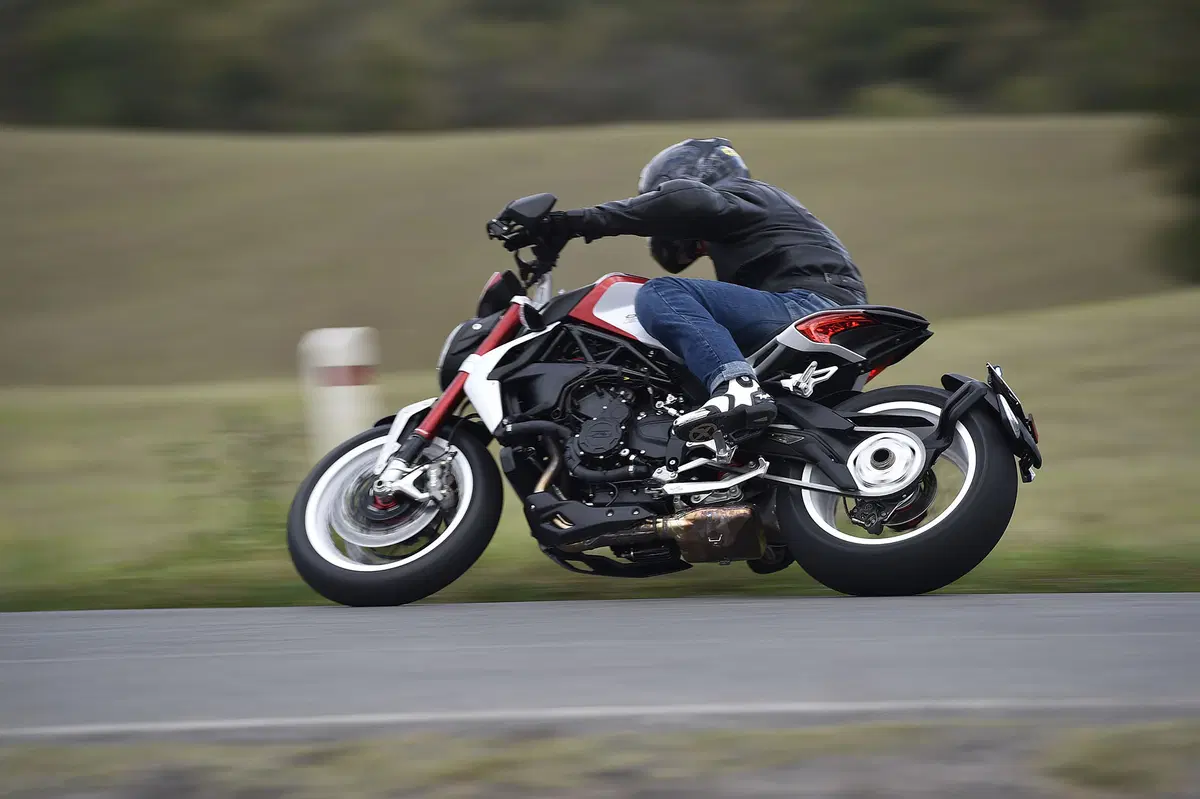 MV Agusta Dragster 800 RR (6)