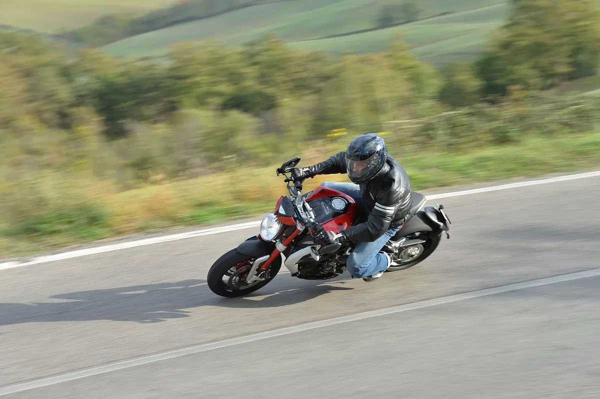 MV Agusta Dragster 800 RR (12)