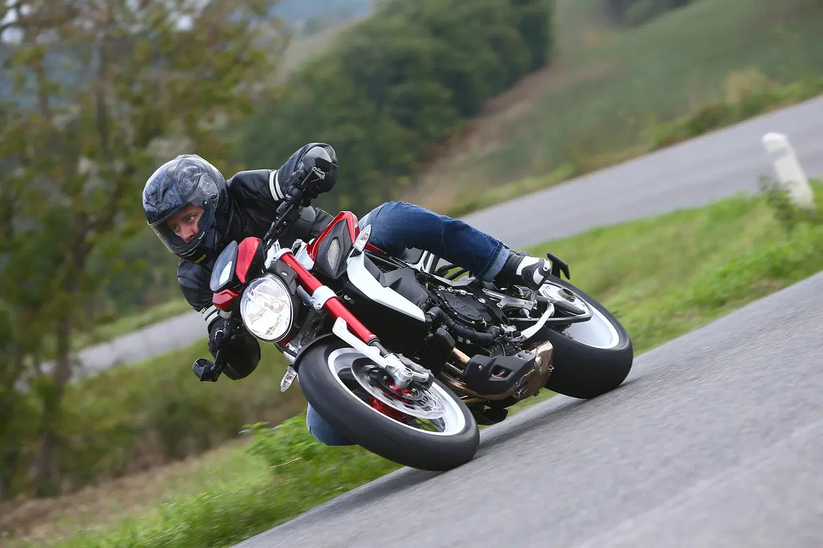 MV Agusta Dragster 800 RR (17)