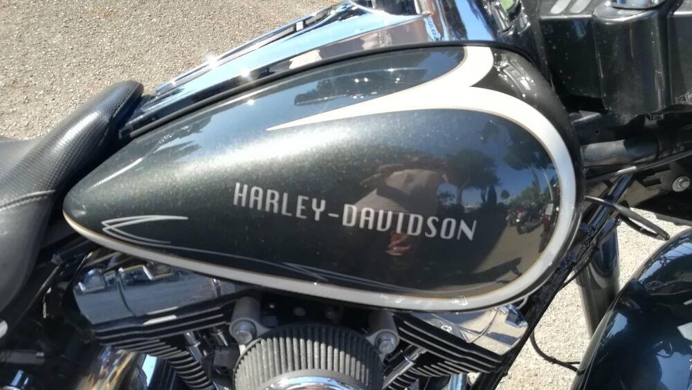 Harley-Davidson 1584 Street Glide (2008 - 10) - FLHX (3)