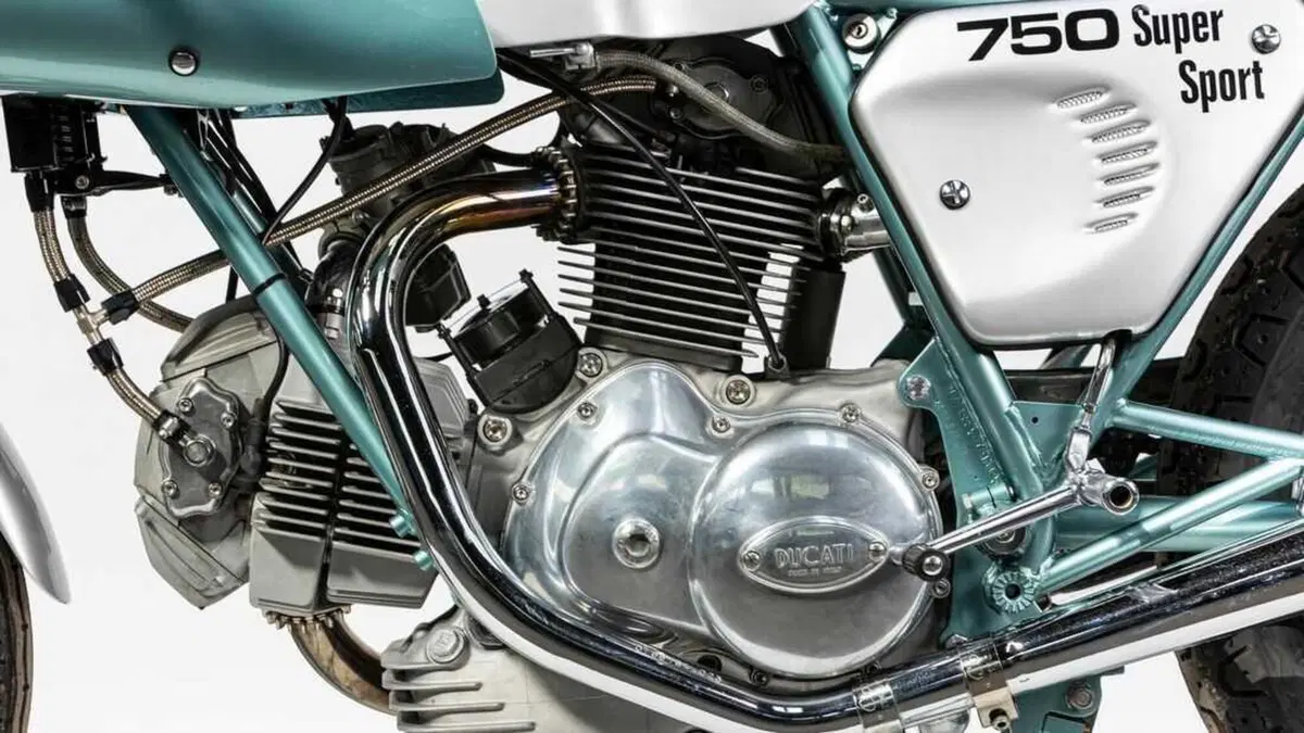Una rara Ducati 750SS del 1974 va all'asta. Pronti con l'assegno? (9)