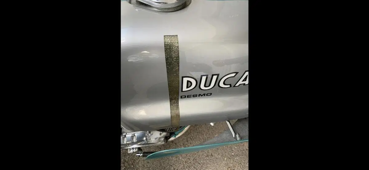 Una rara Ducati 750SS del 1974 va all'asta. Pronti con l'assegno? (15)