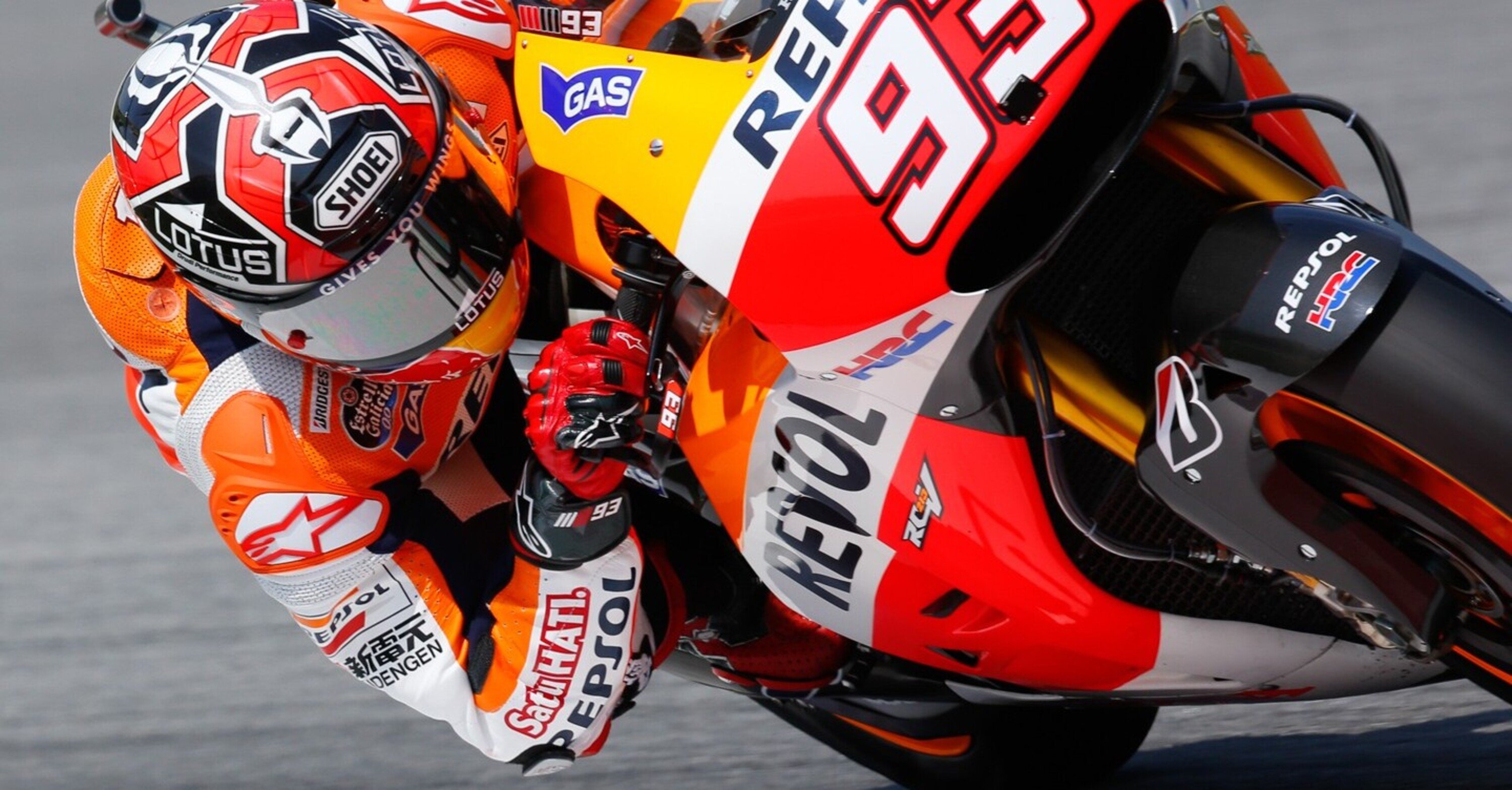 MotoGP, Marquez in pole a Sepang