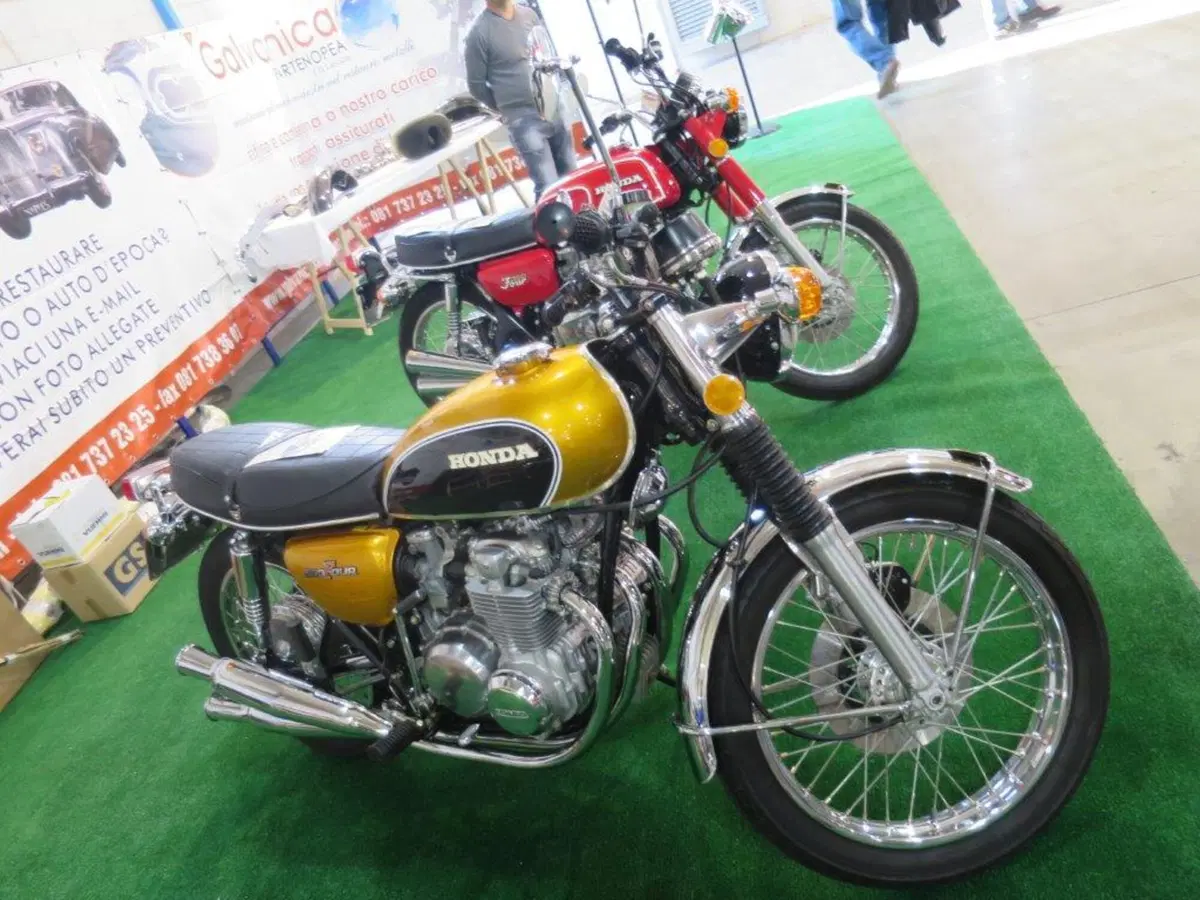 Auto e Moto d'Epoca a Padova, poche ma buone le moto (3)