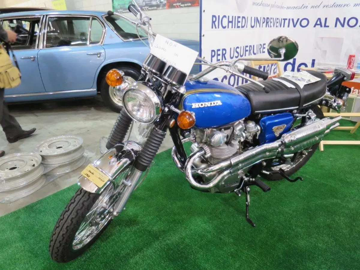 Auto e Moto d'Epoca a Padova, poche ma buone le moto (4)