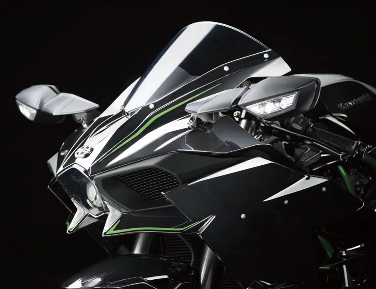 Kawasaki Ninja H2 2015 (20)