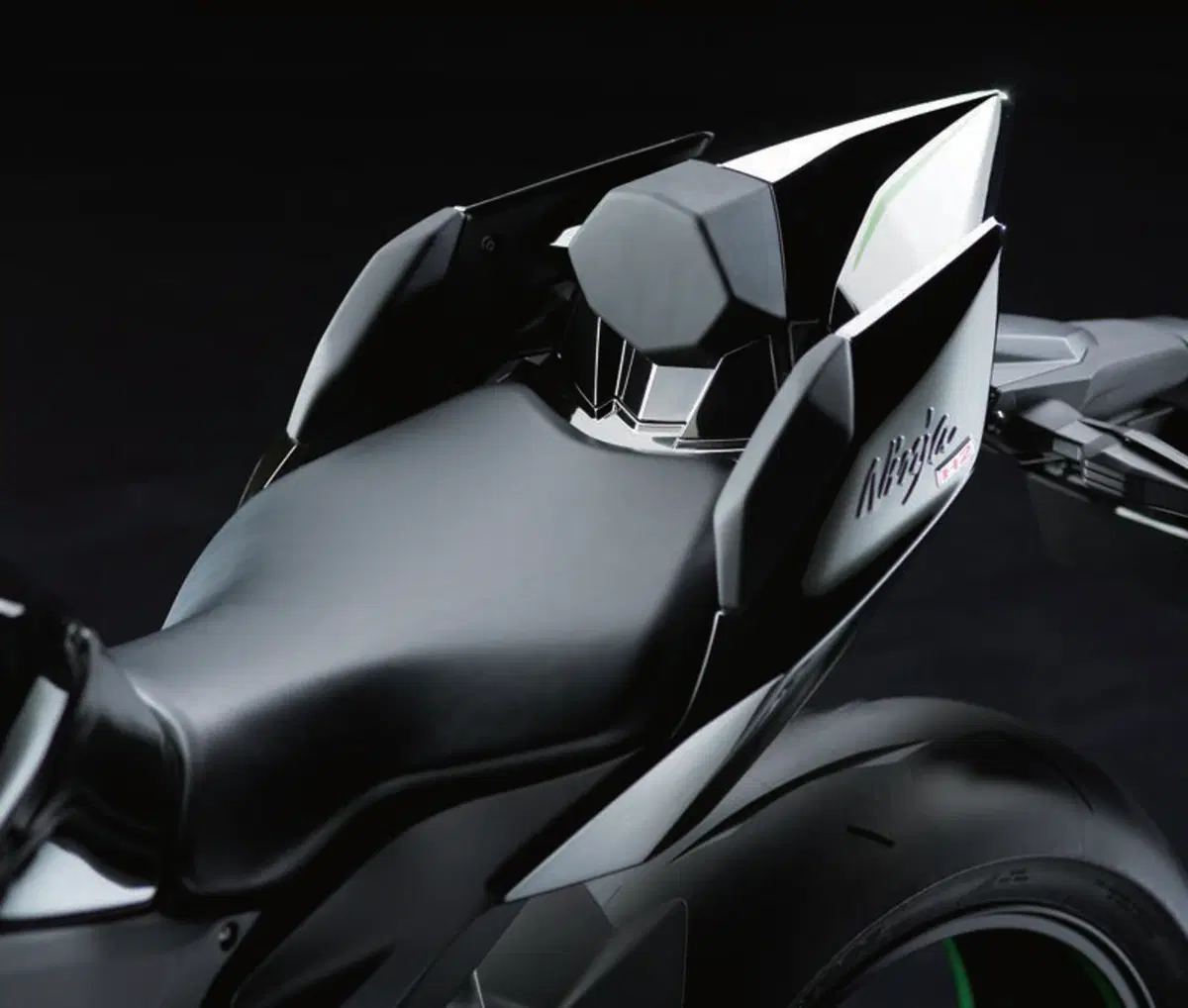 Kawasaki Ninja H2 2015 (23)