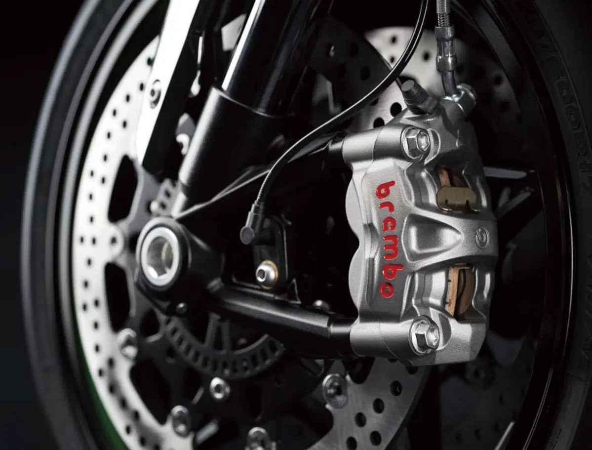 Kawasaki Ninja H2R 2015 (17)