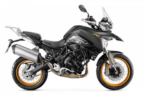 Arriva in vendita la Benelli TRK 702. Più cavalli e meno peso (6)