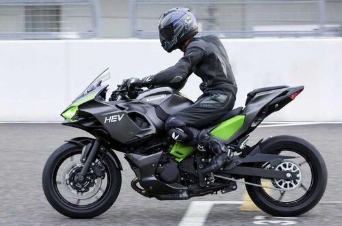 La Kawasaki ibrida (a EICMA?) con il cambio semiautomatico (3)