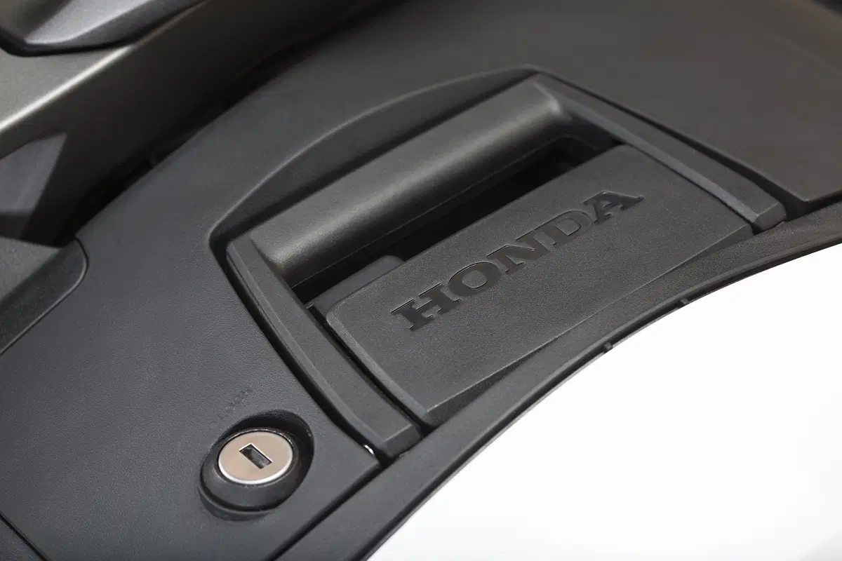 Honda Crossrunner 800 2015 (53)