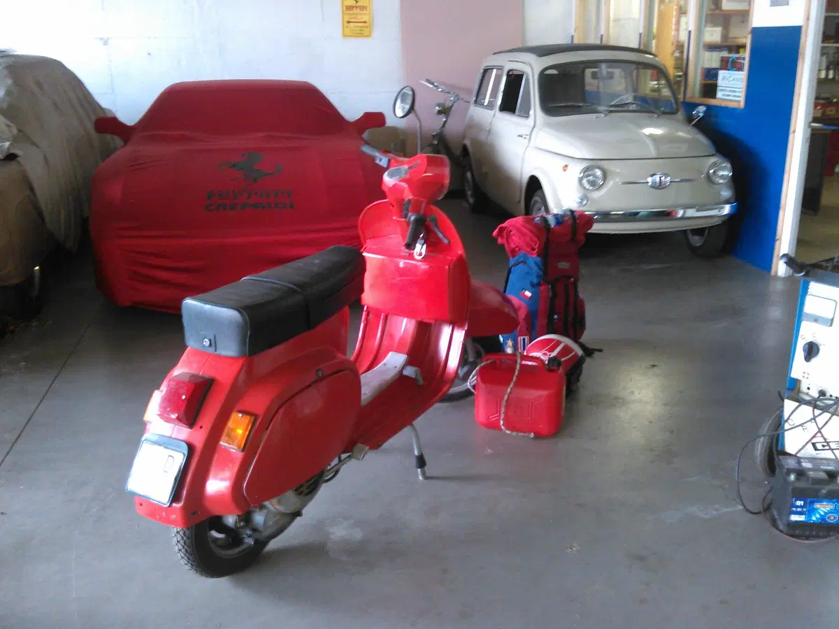 Euro Vespa: a caccia del Guinness World Record con la PK 50 (5)