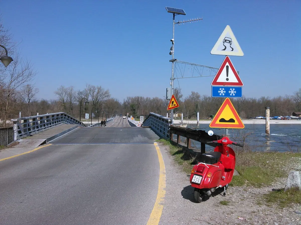 Euro Vespa: a caccia del Guinness World Record con la PK 50 (10)
