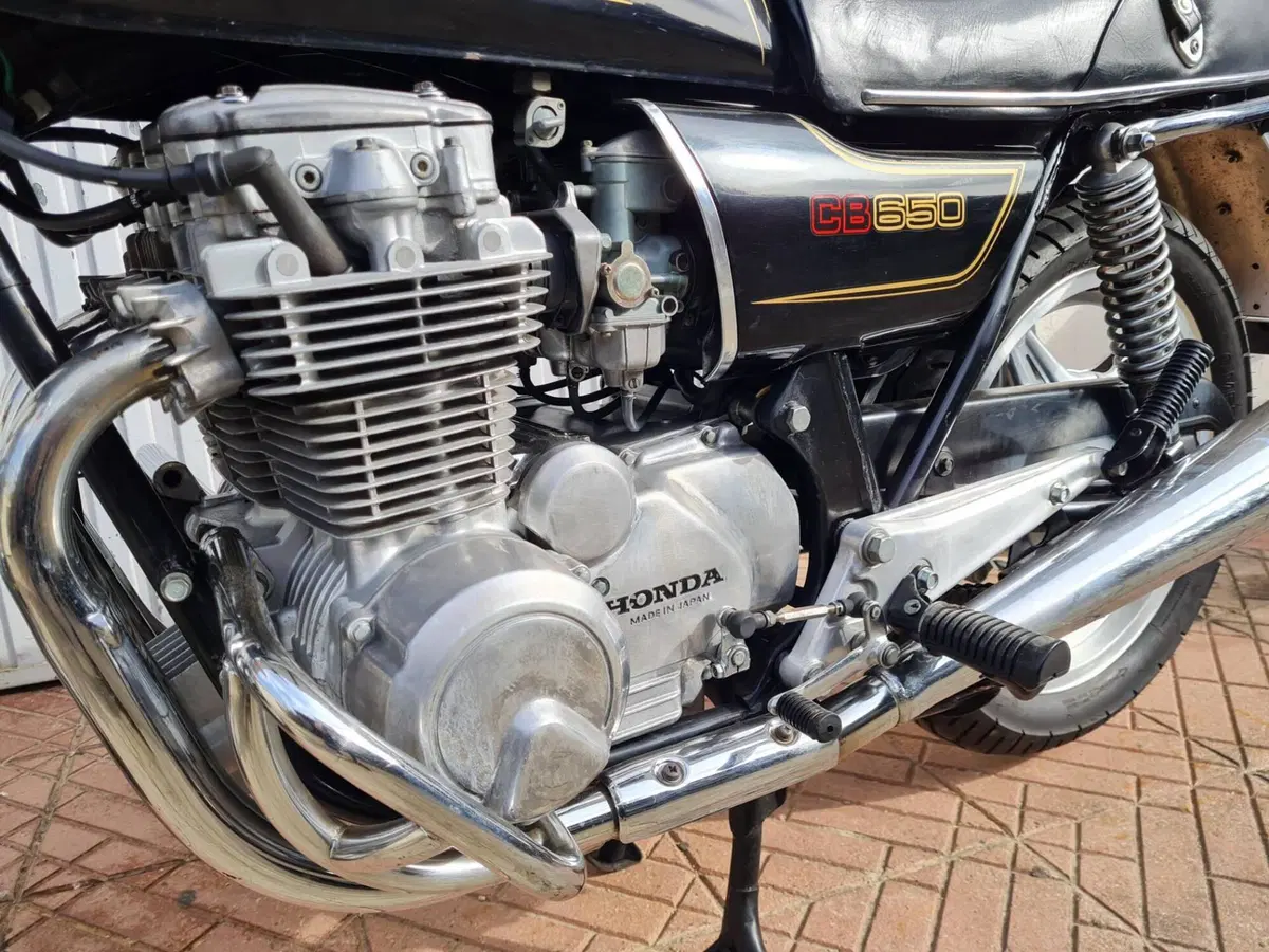 Honda CB 650 honda epoca cafè racer GMOTO cosenza (4)