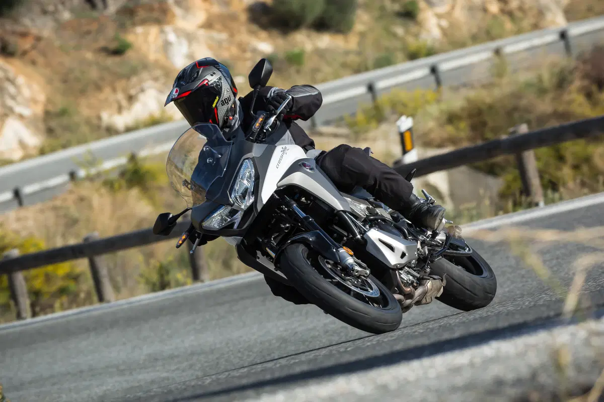 Honda Crossrunner 800 2015 (5)