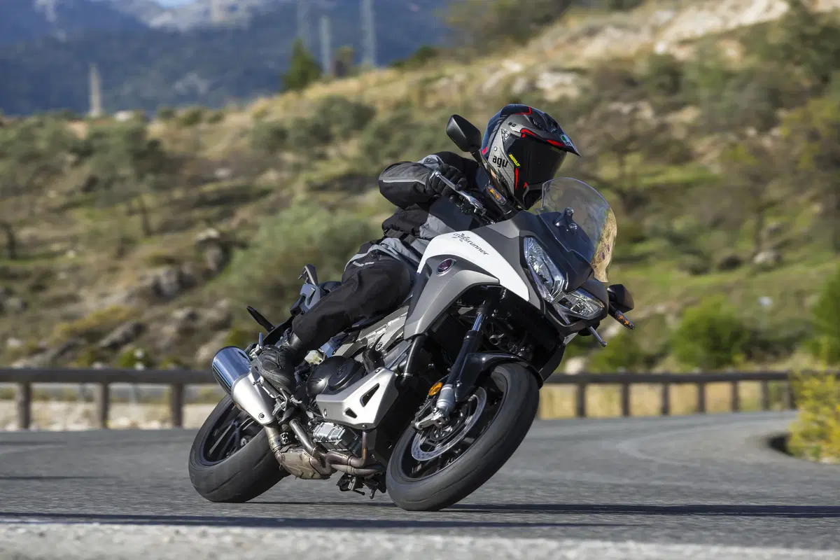 Honda Crossrunner 800 2015 (9)
