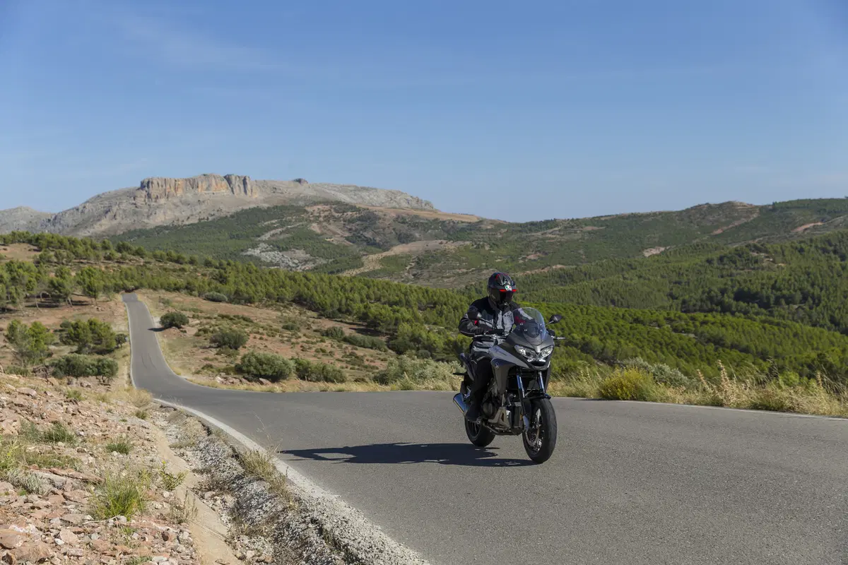 Honda Crossrunner 800 2015 (16)