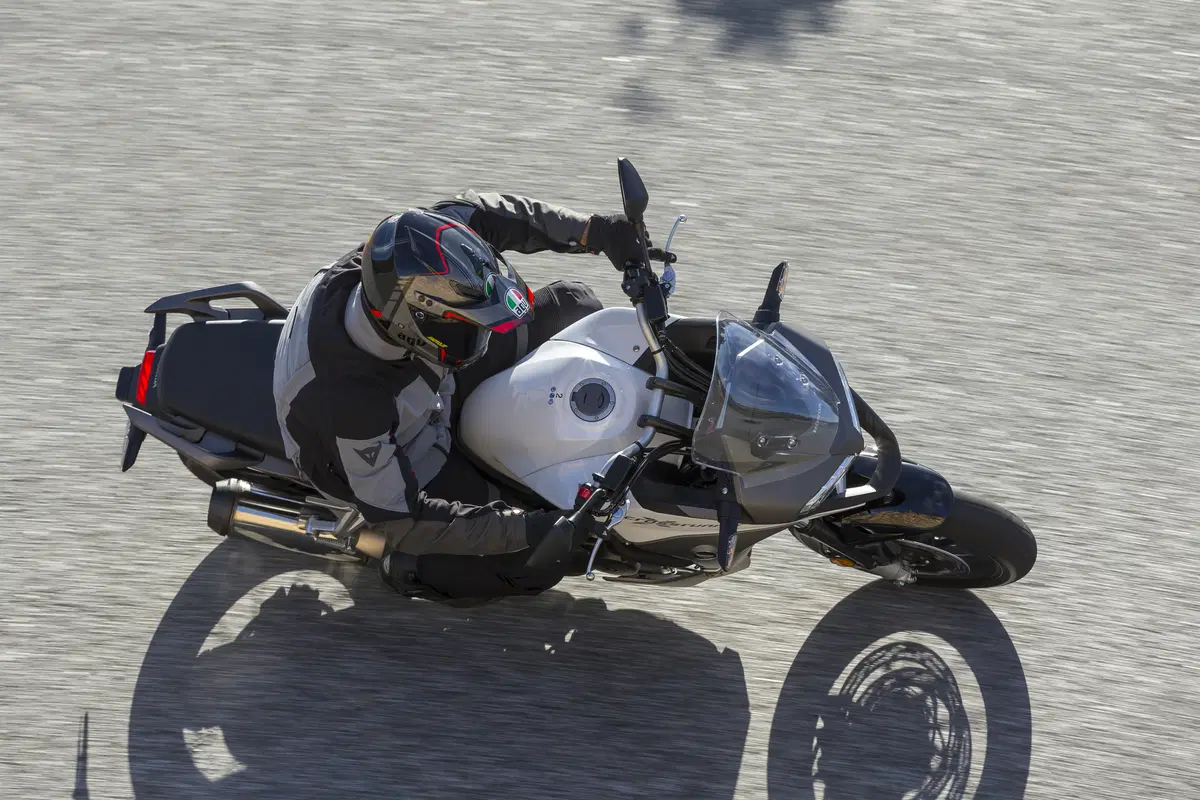 Honda Crossrunner 800 2015 (13)