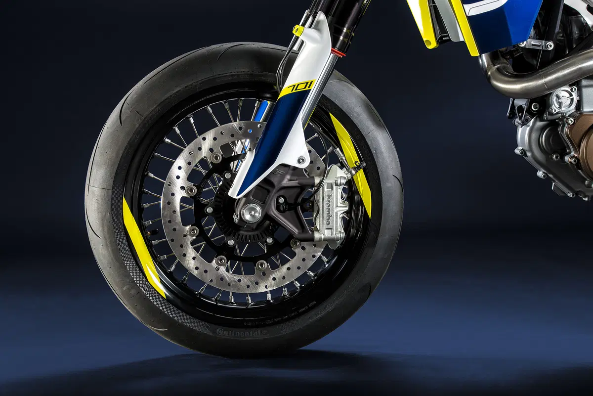 Husqvarna 701 Supermoto 2015 (8)