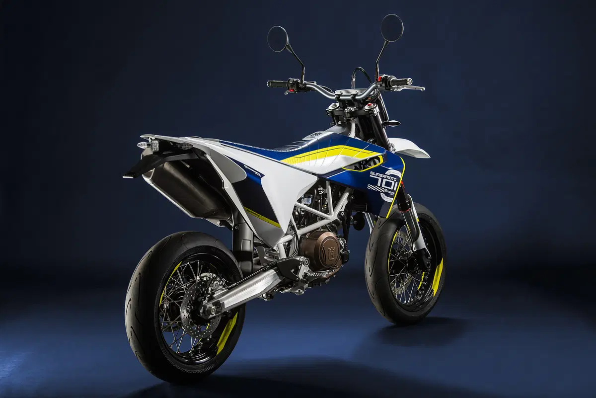 Husqvarna 701 Supermoto 2015 (14)