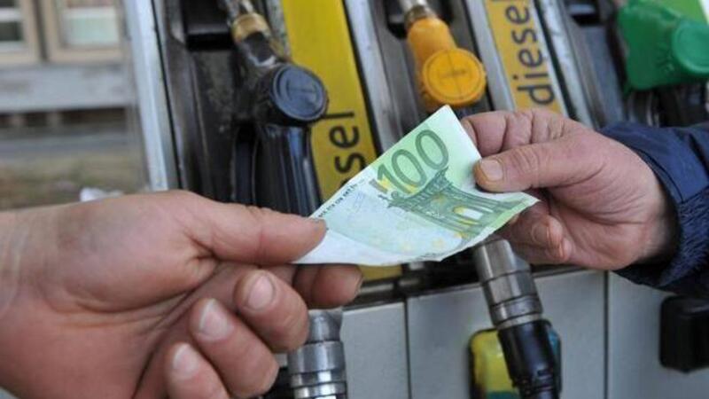 Taglio accise carburanti, quanto durer&agrave; ancora? Intanto una nuova proroga