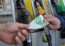 Taglio accise carburanti, quanto durerà ancora? Intanto una nuova proroga