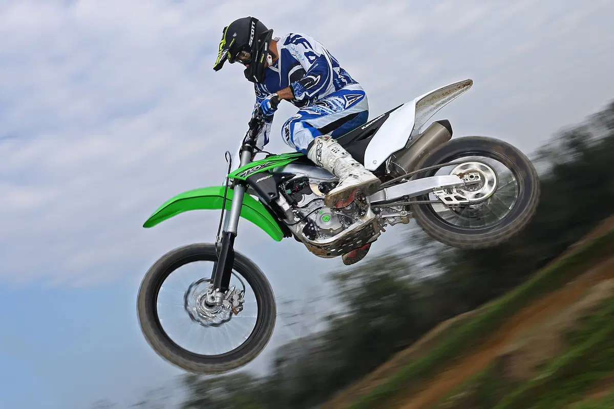 Kawasaki KX250F 2015    (9)