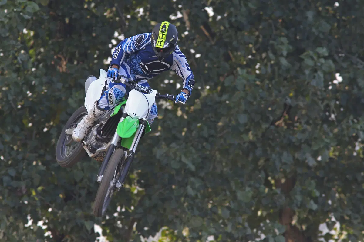 Kawasaki KX250F 2015    (4)
