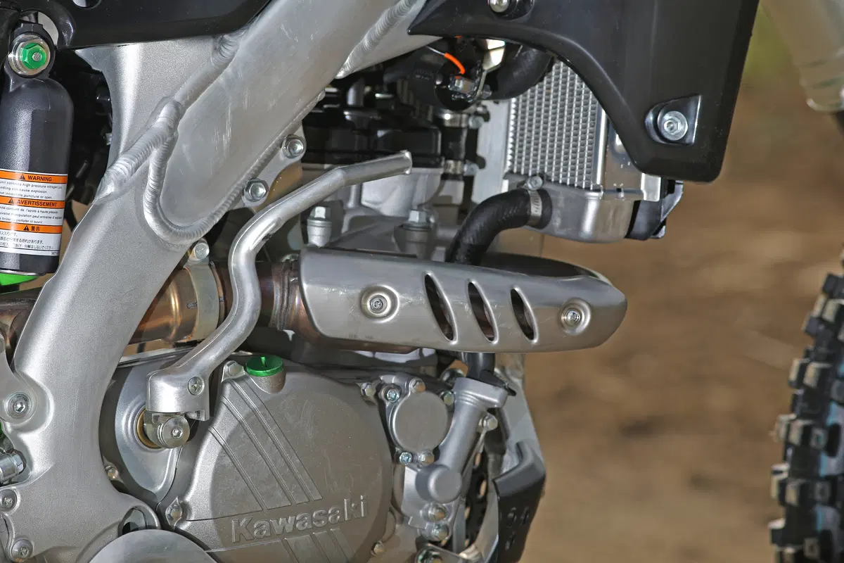 Kawasaki KX250F 2015    (26)
