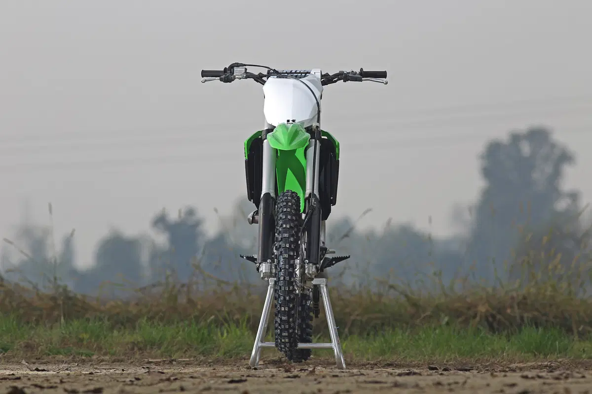 Kawasaki KX250F 2015    (19)