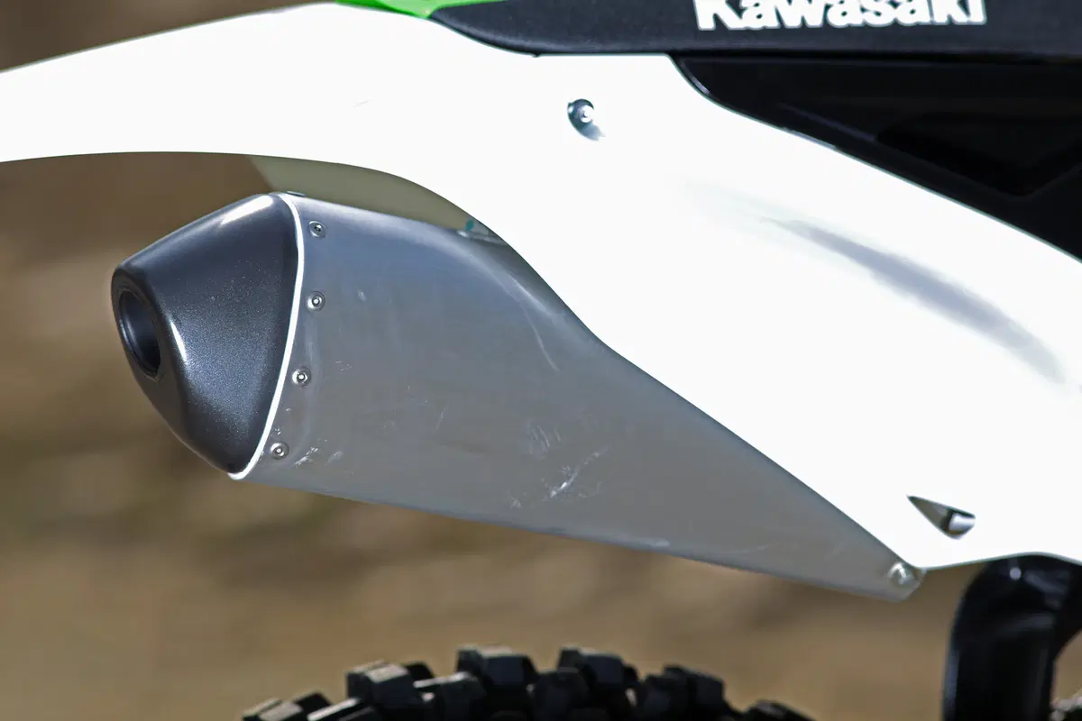 Kawasaki KX250F 2015    (39)