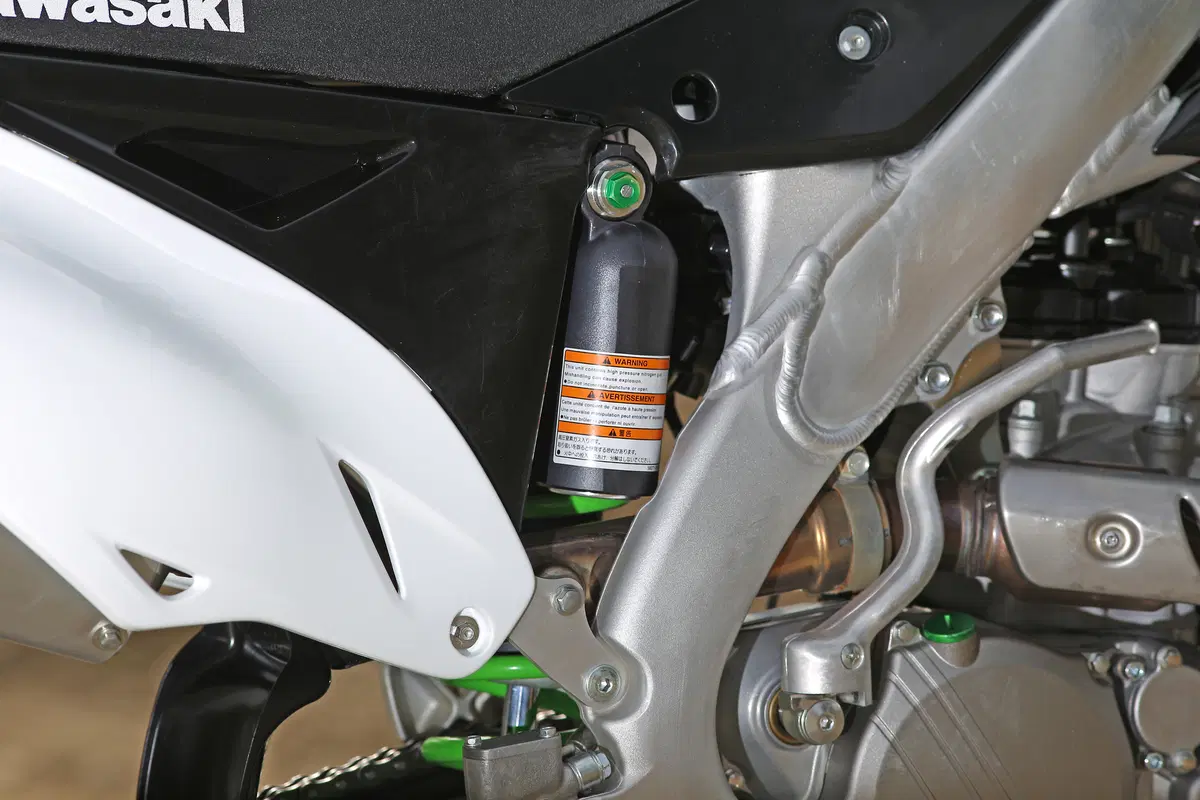 Kawasaki KX250F 2015    (40)