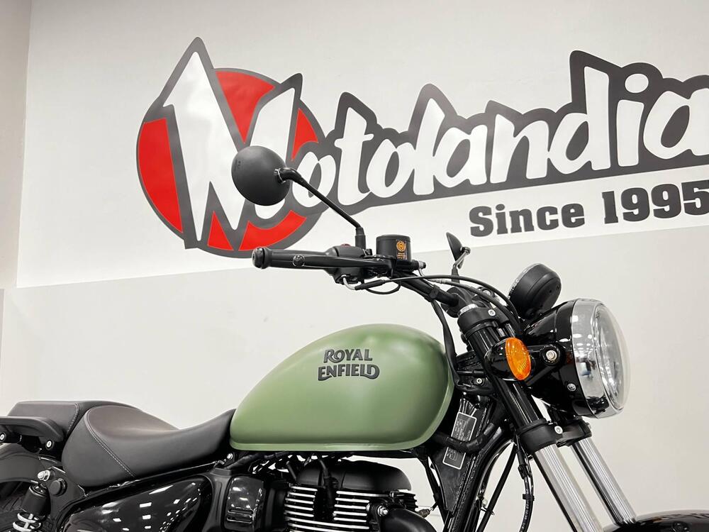 Royal Enfield Meteor 350 Fireball (2021 - 24) (2)