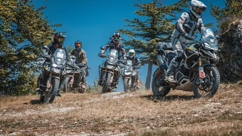 Hardalpitour 2022: il Tiger Team coi lettori di Moto.it &egrave; pronto! 580 km da Sanremo a Sestriere