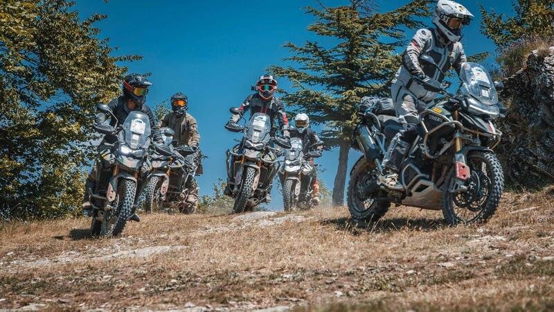 Hardalpitour 2022: il Tiger Team coi lettori di Moto.it &egrave; pronto! 580 km da Sanremo a Sestriere