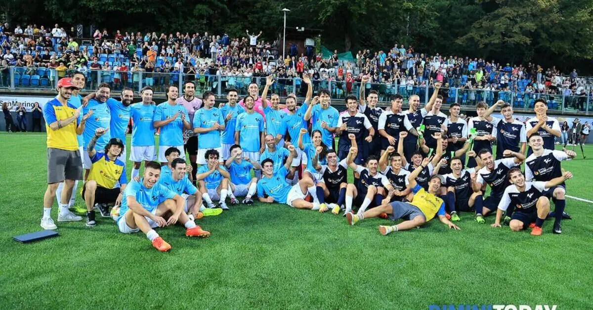 A calcio Espargaro umilia Bagnaia. Come sar&agrave; finito il confronto sull'erba?