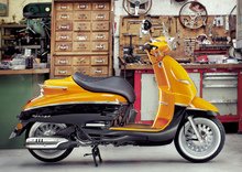 Peugeot Django: l'eleganza di uno scooter per dare entusiasmo e positivita'